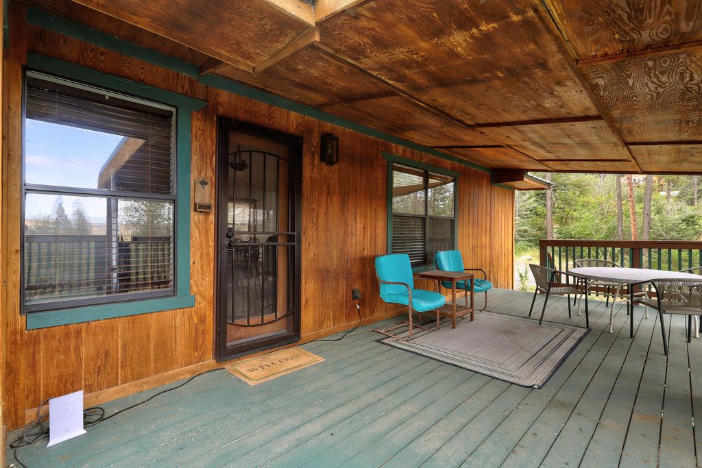 Image 11 of property listing at 1341 Los Griegos Road, Jemez Springs, NM 87025