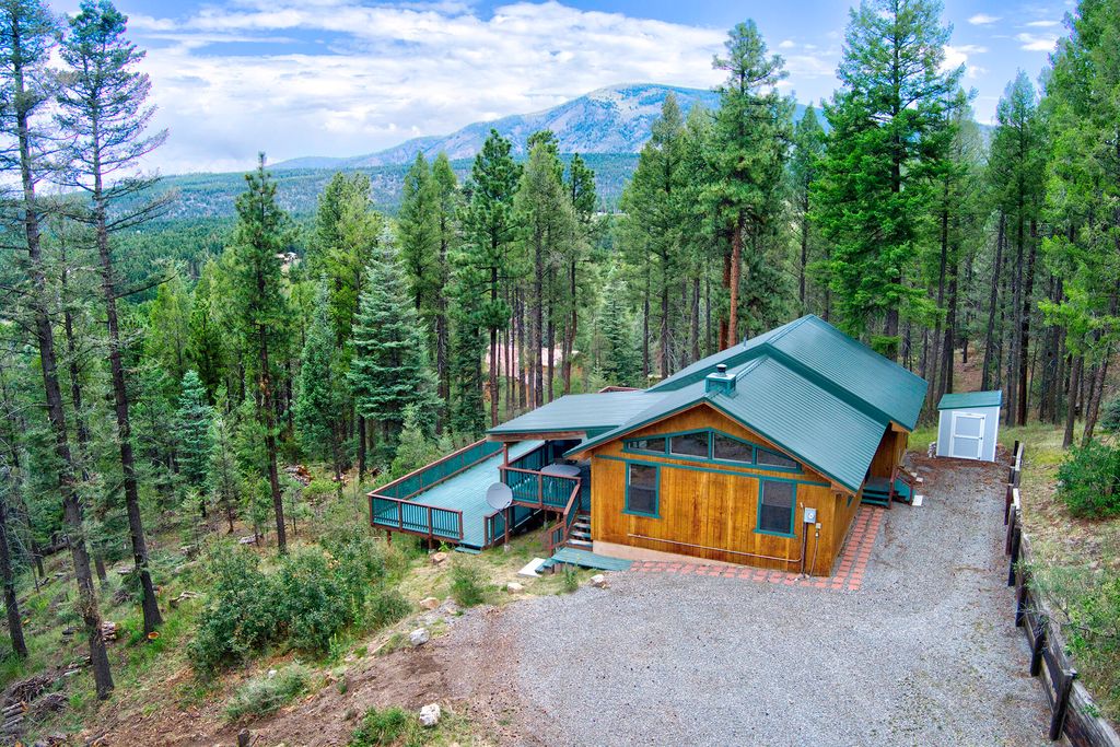 Image 3 of property listing at 1341 Los Griegos Road, Jemez Springs, NM 87025