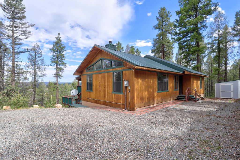 Image 5 of property listing at 1341 Los Griegos Road, Jemez Springs, NM 87025