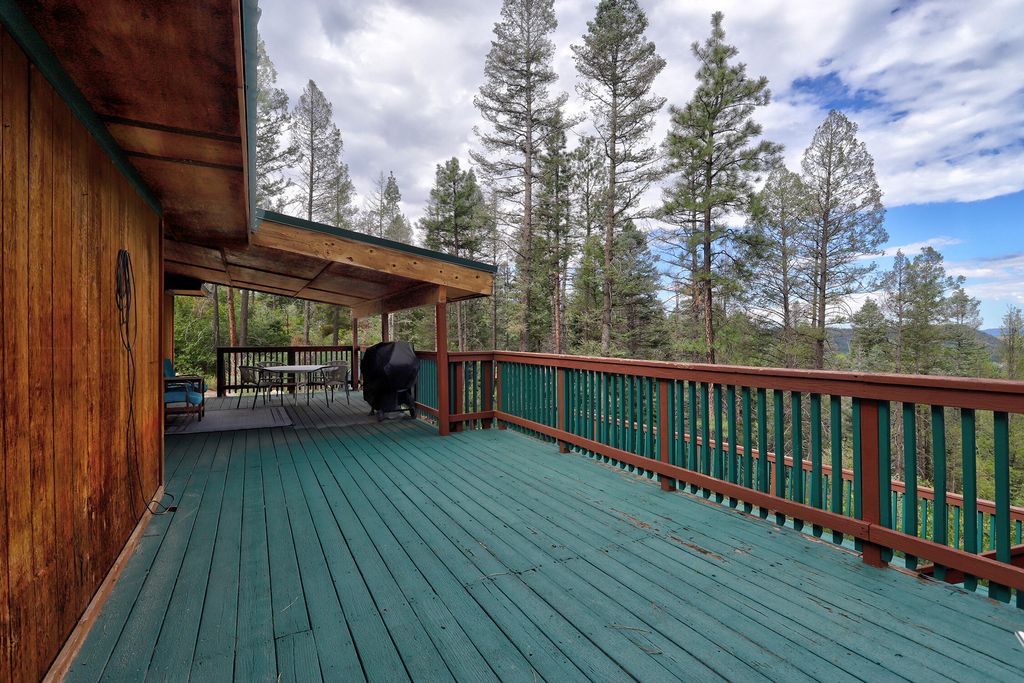 Image 7 of property listing at 1341 Los Griegos Road, Jemez Springs, NM 87025