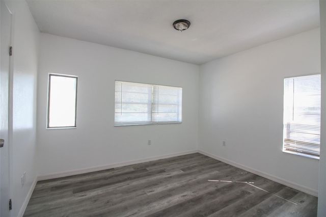 1533 KING AVENUE, Lakeland, FL 33803
