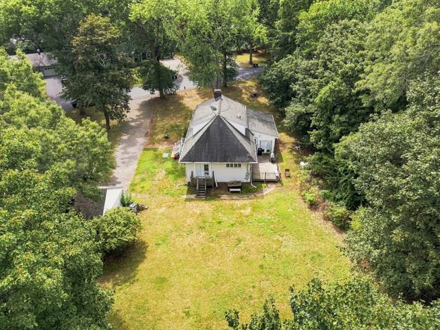 10 Pilgrim Way, Walpole, MA 02032