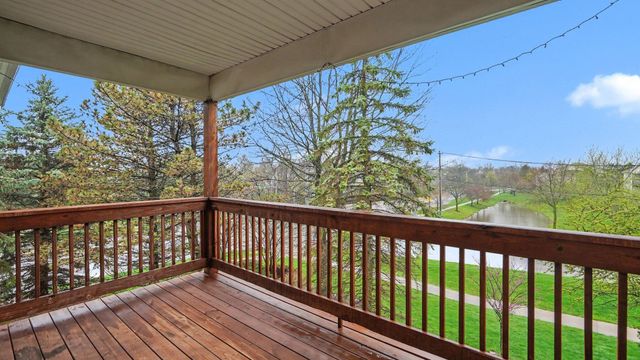 1492 Fox Pointe Circle, Ann Arbor, MI 48108