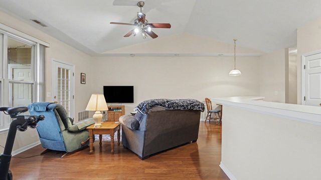 1492 Fox Pointe Circle, Ann Arbor, MI 48108