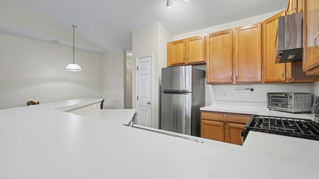 1492 Fox Pointe Circle, Ann Arbor, MI 48108