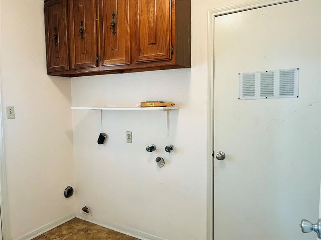 12614 Hunting Briar Drive, Houston, TX 77099