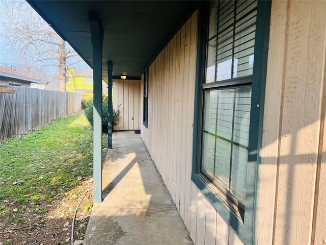 12614 Hunting Briar Drive, Houston, TX 77099