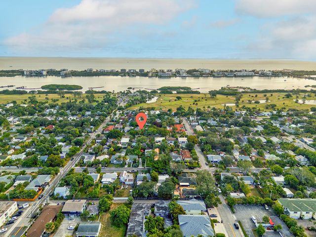 611 N Palmway, Lake Worth Beach, FL 33460