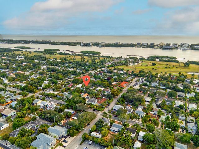 611 N Palmway, Lake Worth Beach, FL 33460