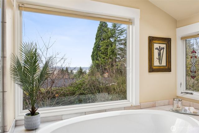 1833 3rd Street, Kirkland, WA 98033