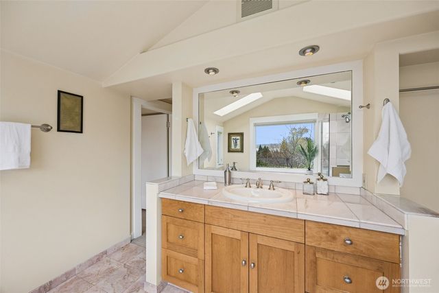 1833 3rd Street, Kirkland, WA 98033