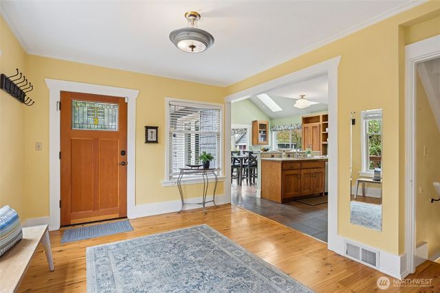 1833 3rd Street, Kirkland, WA 98033