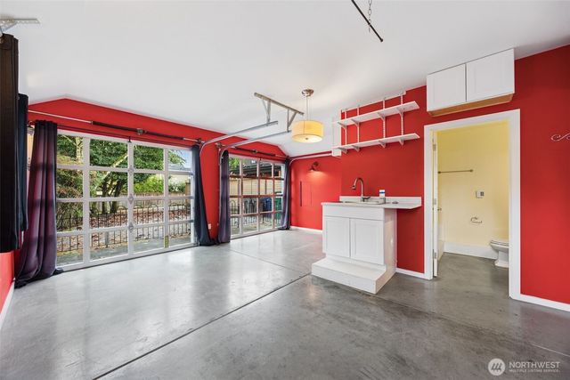 1833 3rd Street, Kirkland, WA 98033