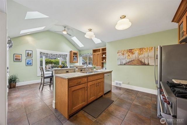 1833 3rd Street, Kirkland, WA 98033