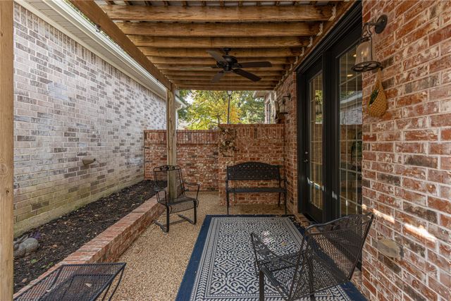 1157 Garden Park Circle, Tyler, TX 75703