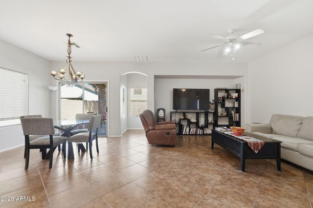 3146 E SUPERIOR Road, San Tan Valley, AZ 85143