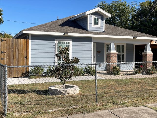 937 E Maddox Avenue, Fort Worth, TX 76104