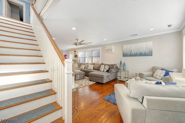 28 Hopson Ave, Little Falls Twp., NJ 07424