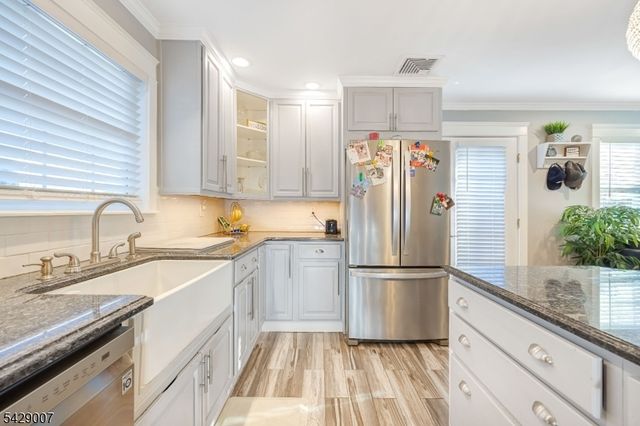 28 Hopson Ave, Little Falls Twp., NJ 07424