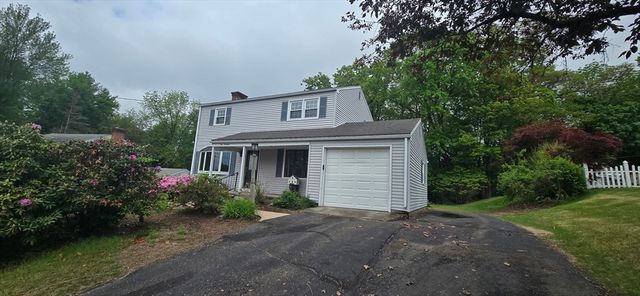 119 Longwood Dr, Chicopee, MA 01020