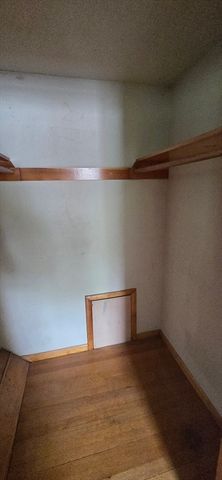 119 Longwood Dr, Chicopee, MA 01020
