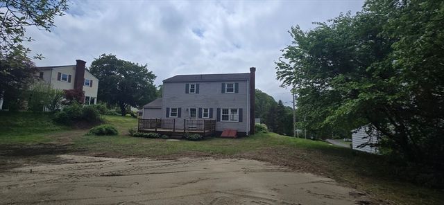 119 Longwood Dr, Chicopee, MA 01020