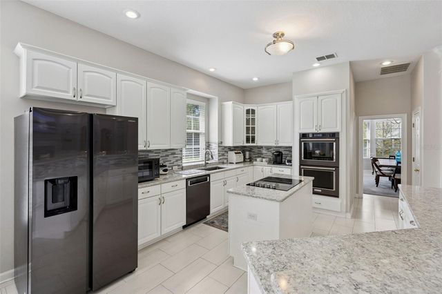 707 EAGLE WOODS TRAIL, Celebration, FL 34747