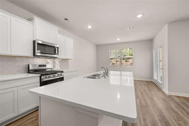 201 Lauritsen Way, Newnan, GA 30265