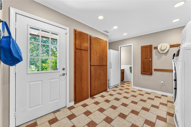 2244 Country Lane, Springdale, AR 72762