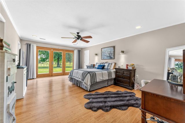 2244 Country Lane, Springdale, AR 72762