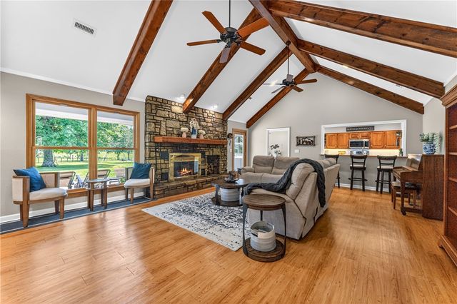 2244 Country Lane, Springdale, AR 72762