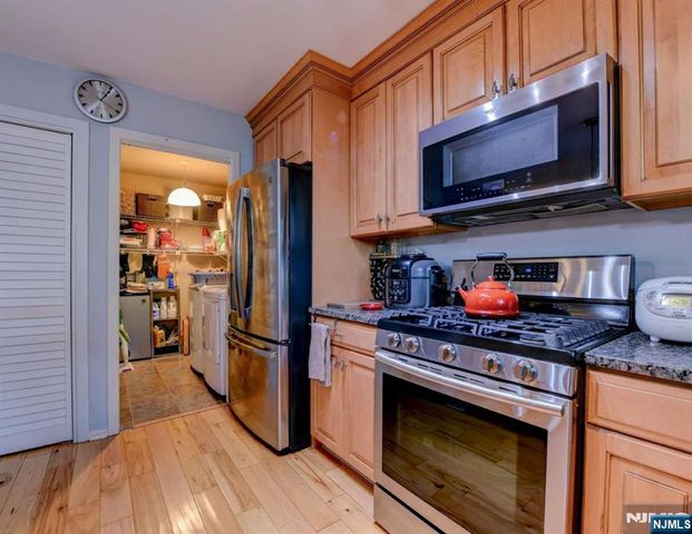 590 Sanderling Court 590, Secaucus, NJ 07094