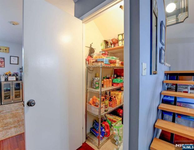 590 Sanderling Court 590, Secaucus, NJ 07094