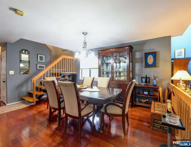 590 Sanderling Court 590, Secaucus, NJ 07094