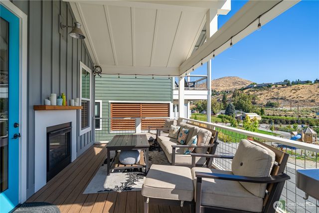 205 Bluebell Lane, Chelan, WA 98816