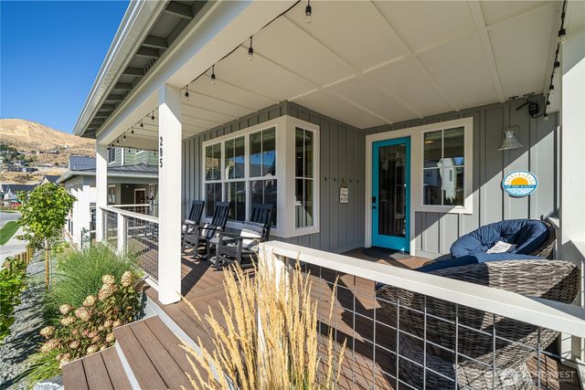 205 Bluebell Lane, Chelan, WA 98816