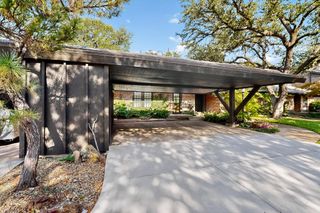 7033 Helsem Way 180, Dallas, TX 75230
