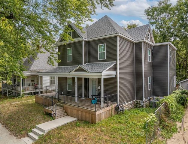 807 W 7th Street, Sedalia, MO 65301