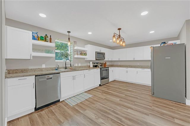 807 W 7th Street, Sedalia, MO 65301