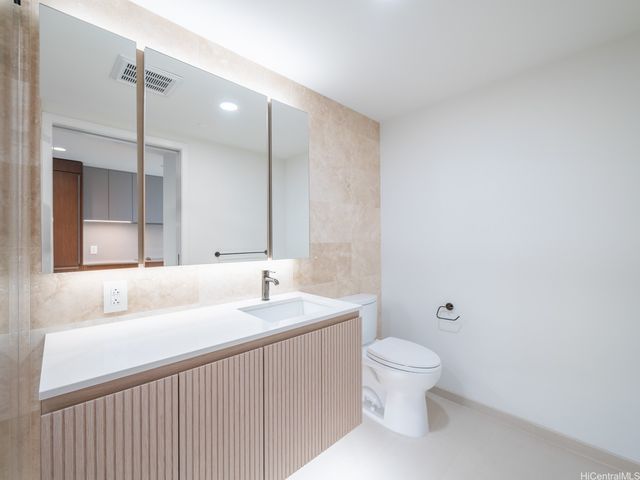 333 Ward Avenue 420, Honolulu, HI 96814