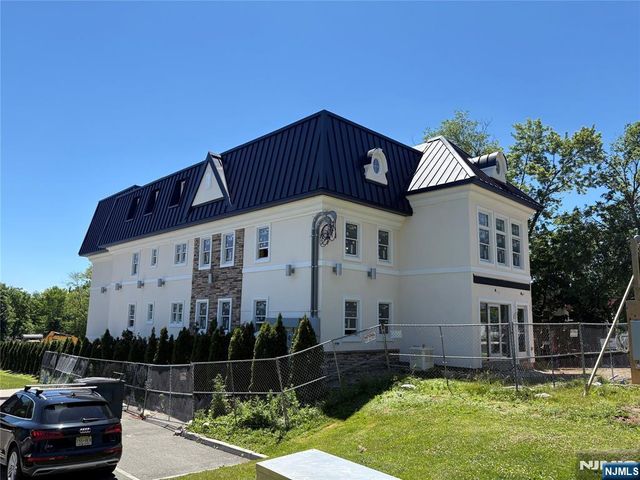 639 Teaneck, Teaneck, NJ 07666