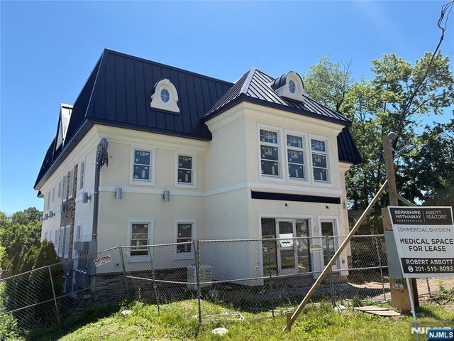 639 Teaneck, Teaneck, NJ 07666