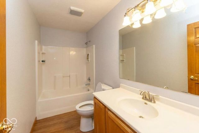 5425 Kidwell Court, Indianapolis, IN 46239