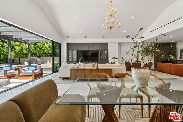 4423 Bergamo Drive, Los Angeles, CA 91436