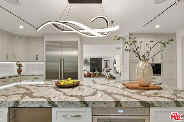 4423 Bergamo Drive, Los Angeles, CA 91436
