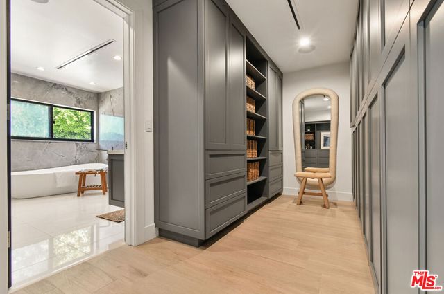 4423 Bergamo Drive, Los Angeles, CA 91436