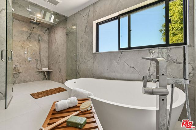 4423 Bergamo Drive, Los Angeles, CA 91436