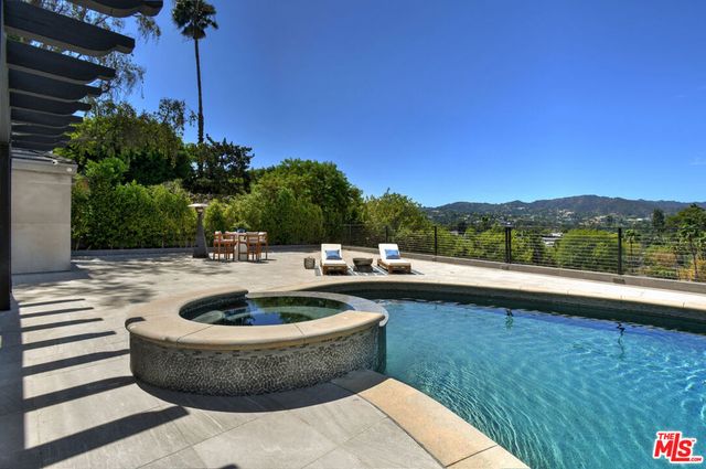 4423 Bergamo Drive, Los Angeles, CA 91436