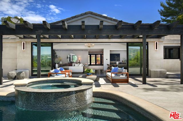 4423 Bergamo Drive, Los Angeles, CA 91436