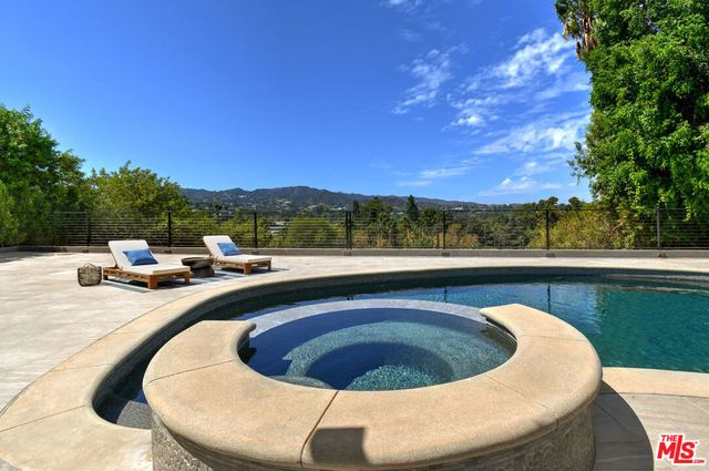 4423 Bergamo Drive, Los Angeles, CA 91436